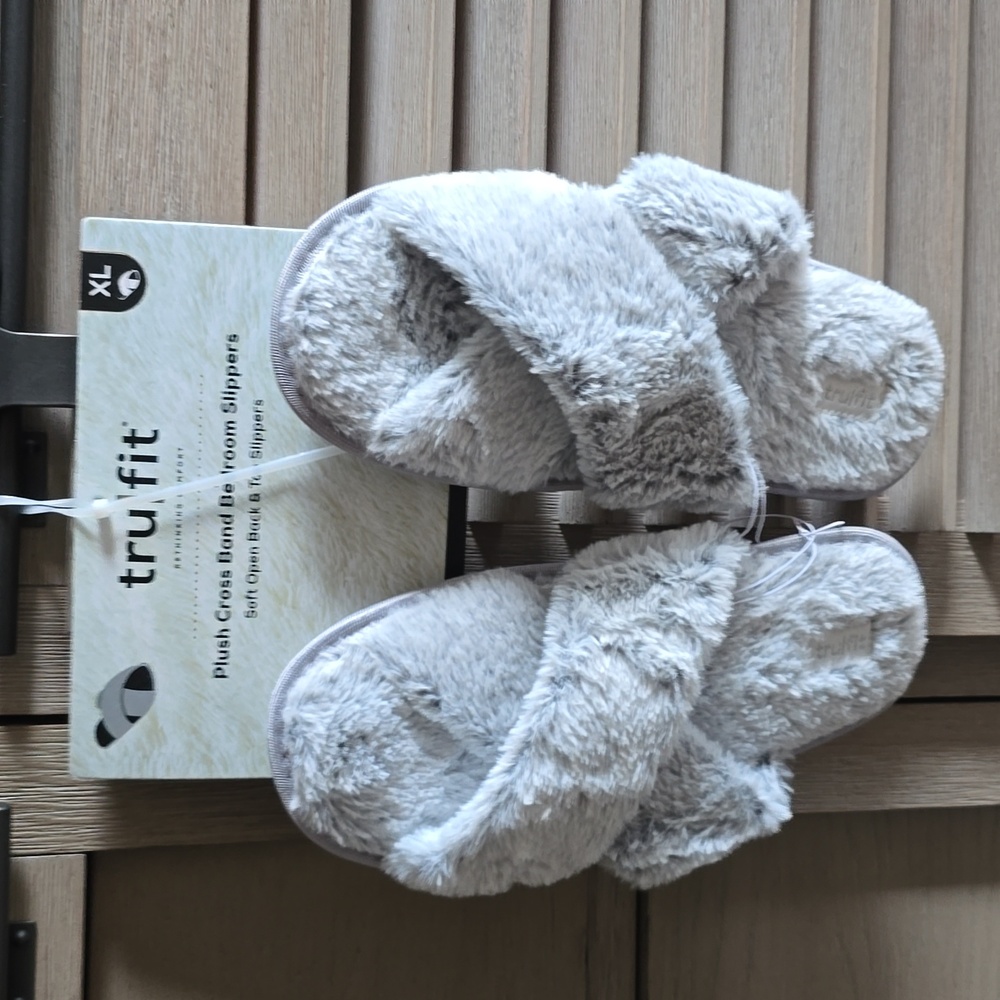 TRULFIT PLUSH SLIPPERS